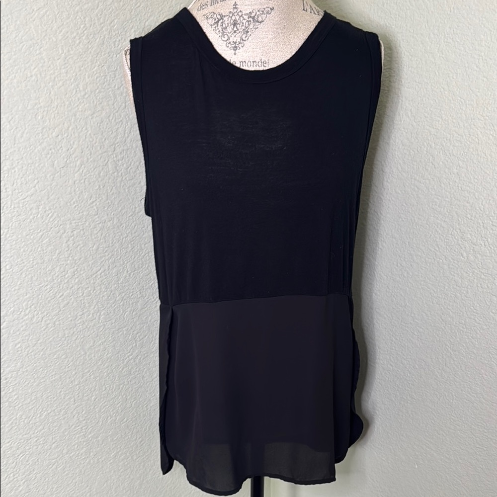 Elegant Black Relaxed Sleeveless Top